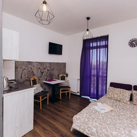 Нові Apartments Біля Жд Вокзалу Ivano-Frankivsk Ngoại thất bức ảnh