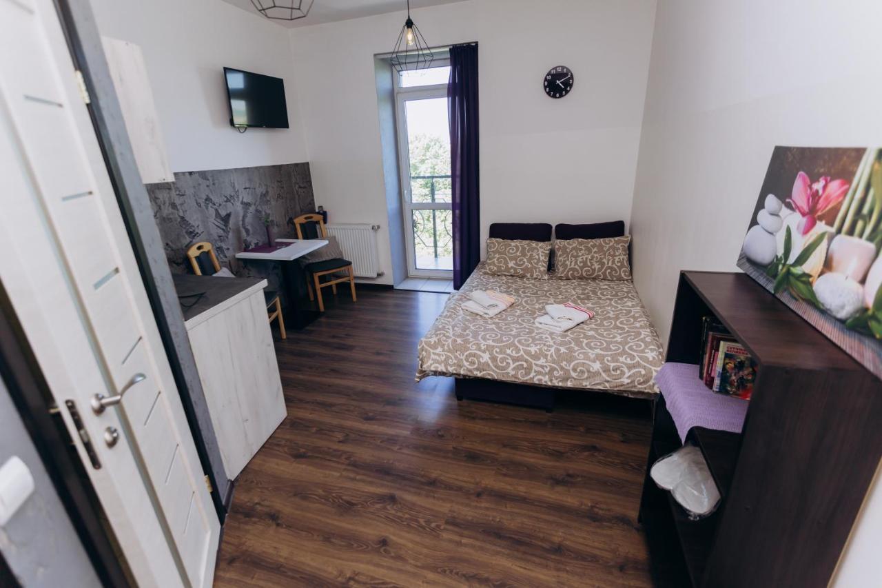 Нові Apartments Біля Жд Вокзалу Ivano-Frankivsk Ngoại thất bức ảnh