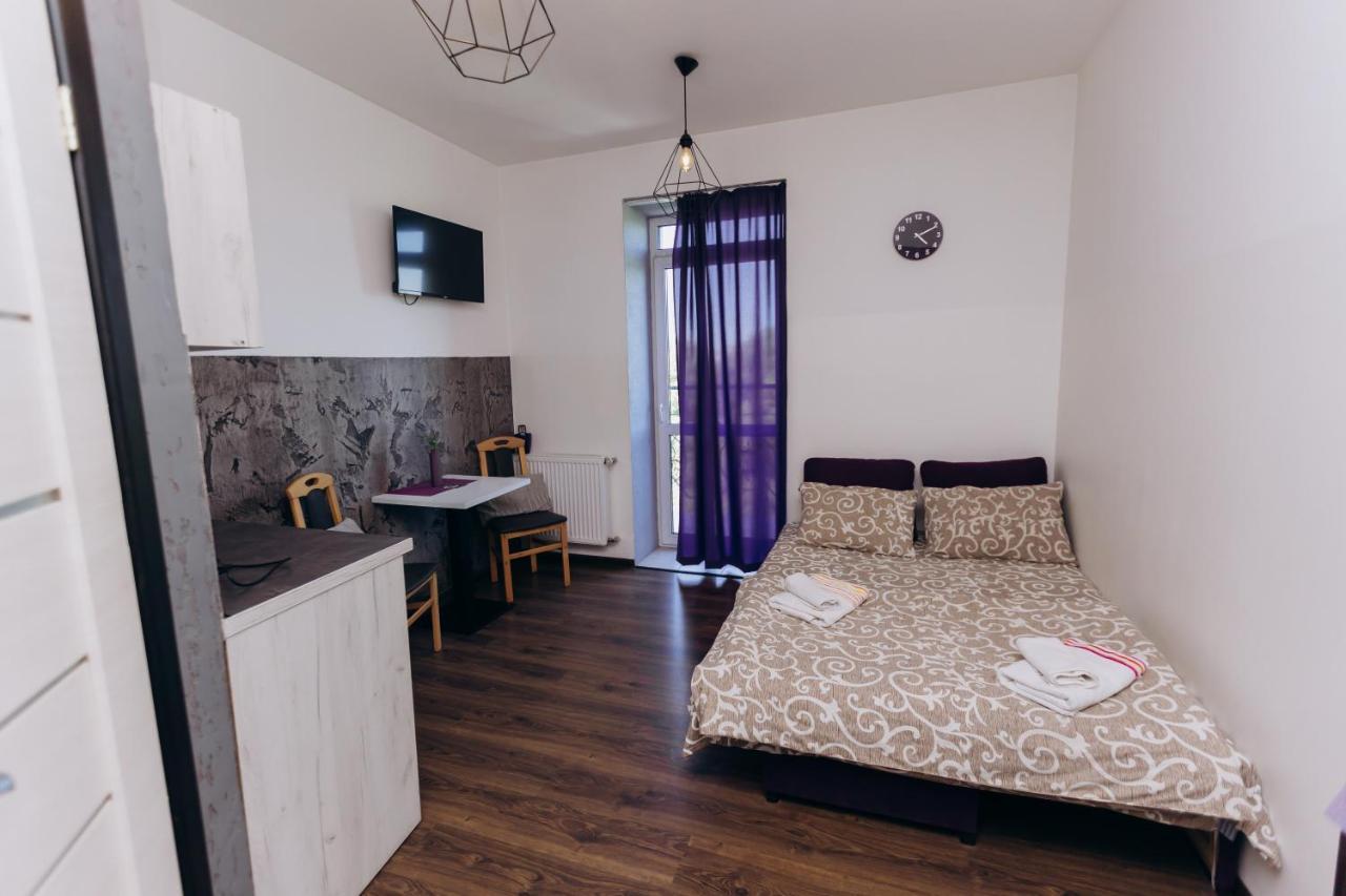 Нові Apartments Біля Жд Вокзалу Ivano-Frankivsk Ngoại thất bức ảnh