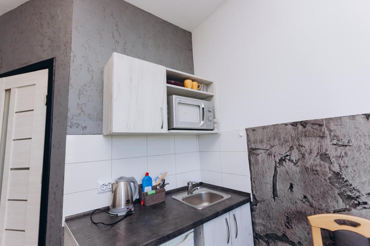 Нові Apartments Біля Жд Вокзалу Ivano-Frankivsk Ngoại thất bức ảnh